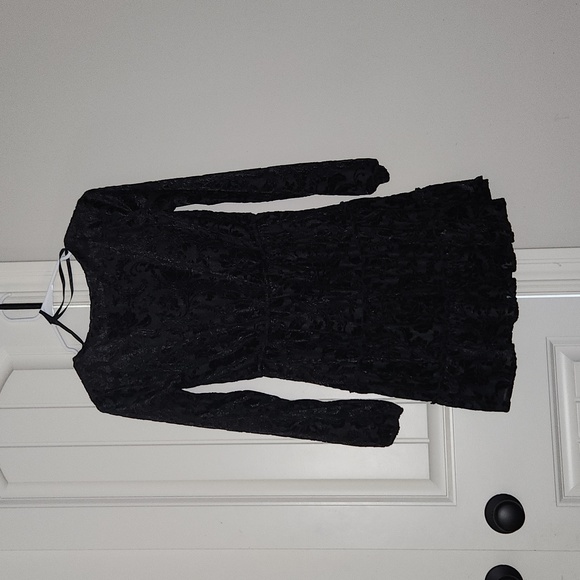 Dress - Picture 2 of 5